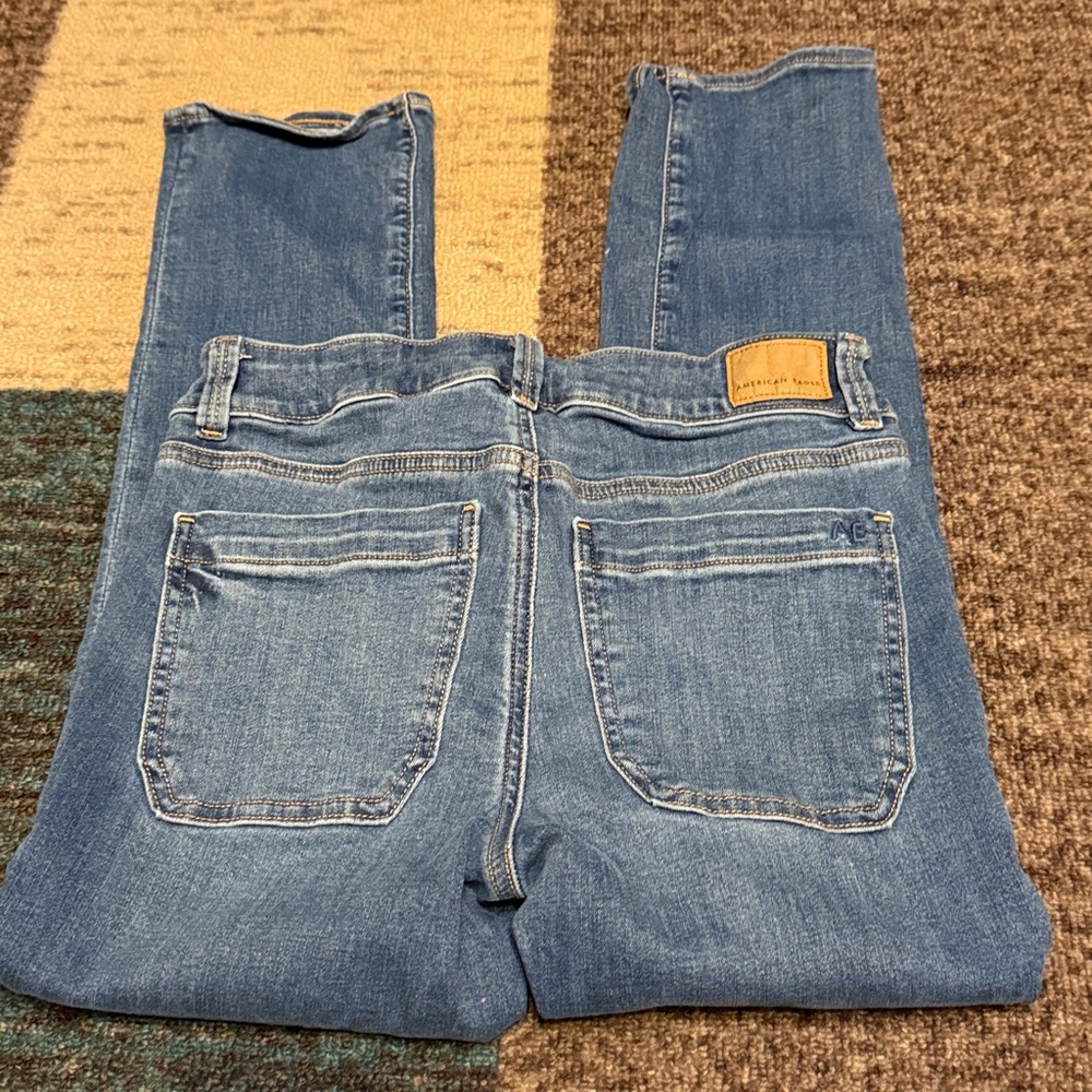 American Eagle Artist Crop size 2 - Picture 6 of 6